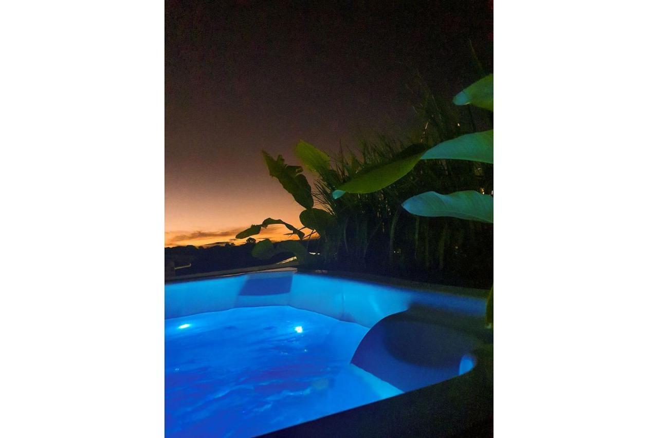 Vila Pitangueira - Apto Laranja - No Centro De Serra Grande Com Piscina, Jacuzzi, Internet Veloz Eksteriør billede
